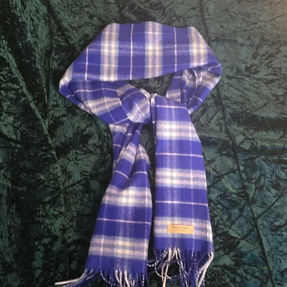 Burberry Royal Blue and Cream Check Scarf